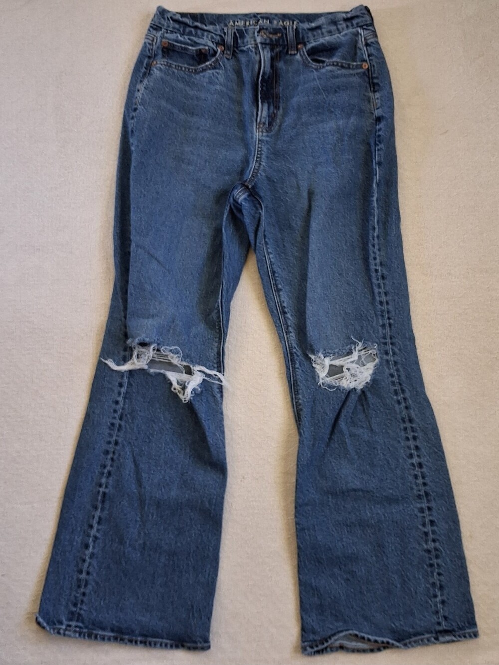 american eagle curvy 90s bootcut jeans distressed grunge aesthetic size 8 short